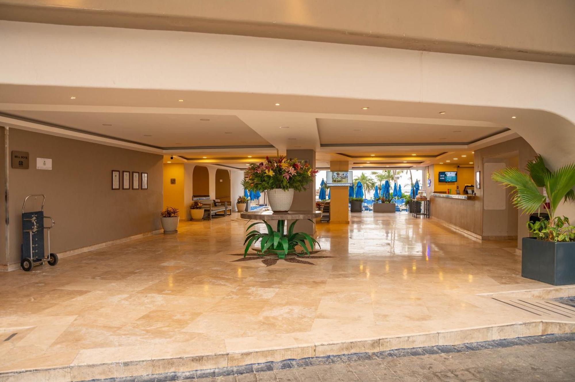 Ritz Acapulco All Inclusive Eksteriør billede Lobby