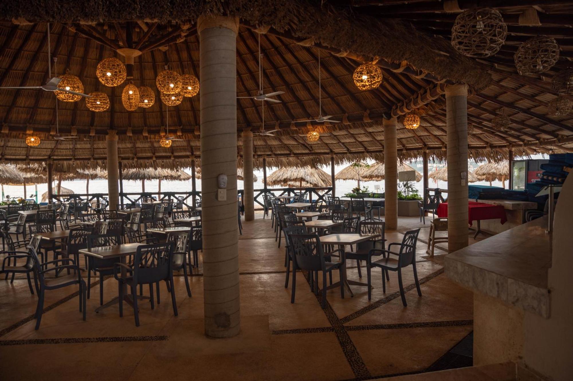 Ritz Acapulco All Inclusive Eksteriør billede The interior of the restaurant